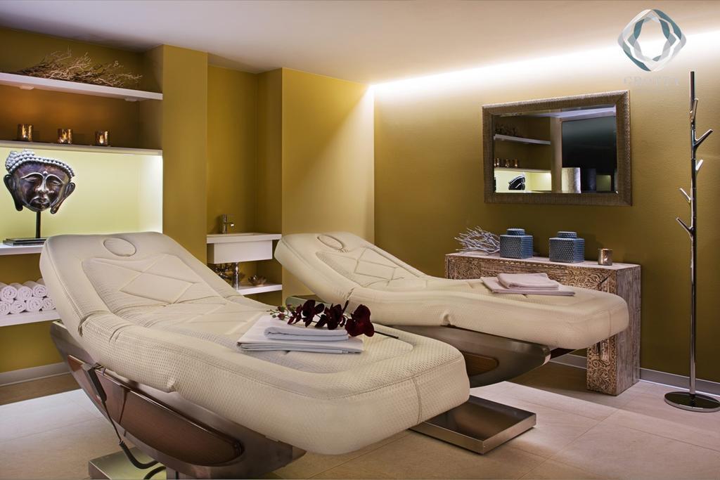 Resident Resort Harrachov & Grotta Spa Стая снимка